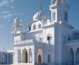 anandpur sahib religious travel taxi service