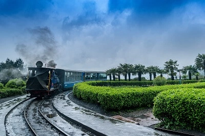 darjeeling taxi service for hill station travel india