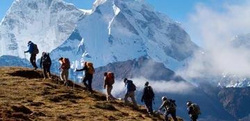 deo tibba trek taxi service himachal adventure travel india
