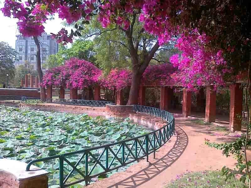 parimal garden ahmedabad taxi service local sightseeing india