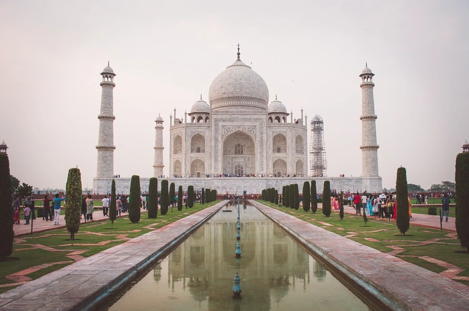 taj mahal agra taxi service tour travel india