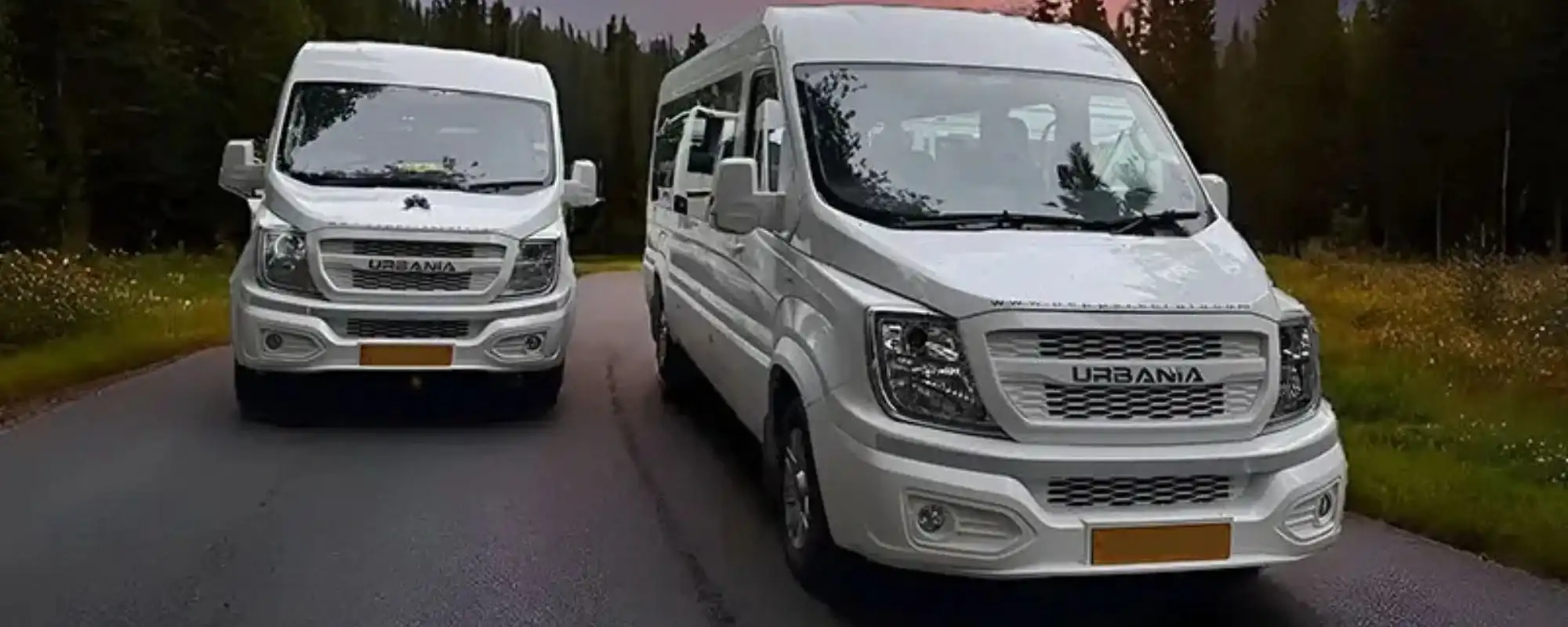 Group travel in India with premium tempo traveller service